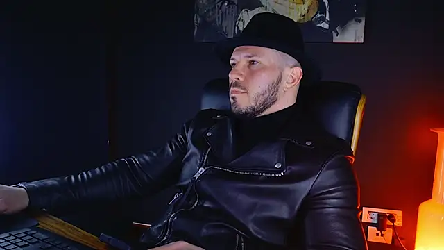 Snapshot of AngeloEric chatting on March 21, 2025, 4:51 pm AngeloEric online show from March 21, 2025, 4:51 pm