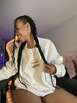 bella  honey online show from June 15, 2026, 2:47 am