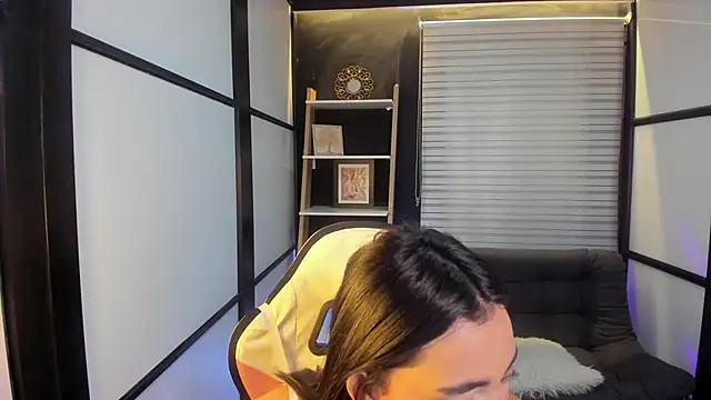 Snapshot of lilithTeen1_ chatting on December 30, 2024, 4:42 am lilithTeen1 online show from December 30, 2024, 4:42 am