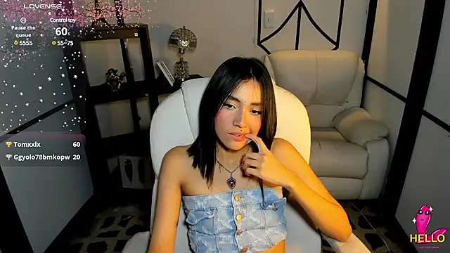 Snapshot of lilithTeen1_ chatting on January 5, 2025, 5:30 pm lilithTeen1 online show from January 5, 2025, 5:30 pm