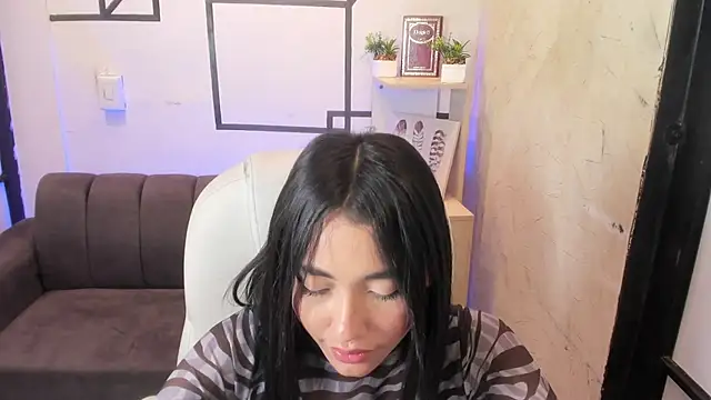 Snapshot of lilithTeen1_ chatting on March 12, 2025, 9:55 am lilithTeen1 online show from March 12, 2025, 9:55 am