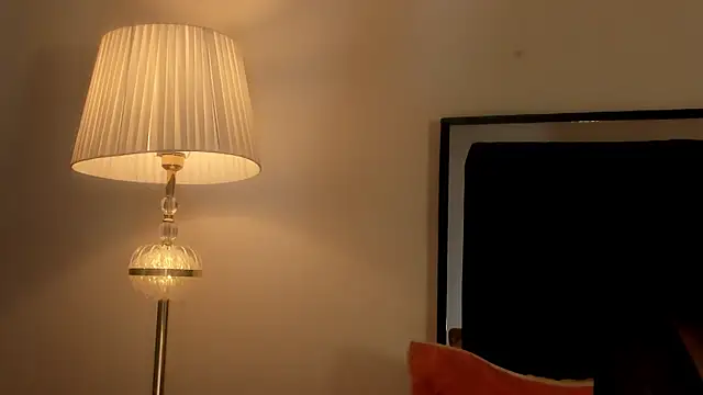 Snapshot of lilithTeen1_ chatting on August 1, 2026, 12:10 am lilithTeen1 online show from August 1, 2026, 12:10 am