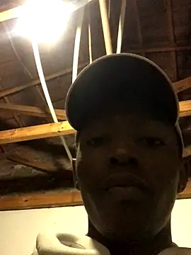 Snapshot of thekidrose chatting on December 3, 2025, 6:10 am thekidrose online show from December 3, 2025, 6:10 am