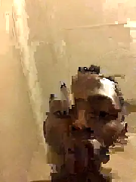 Snapshot of thekidrose chatting on December 3, 2025, 9:57 pm thekidrose online show from December 3, 2025, 9:57 pm