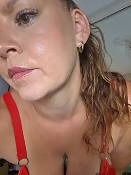 Snapshot of Sweety__venus chatting on July 6, 2026, 8:33 pm Sweety venus online show from July 6, 2026, 8:33 pm