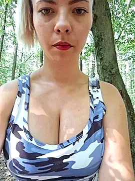allinqueen online show from July 14, 2026, 1:17 pm