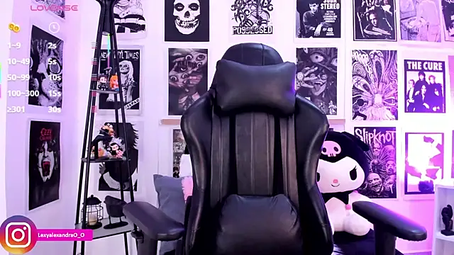 Lexyjoycce online show from September 30, 2025, 9:20 pm