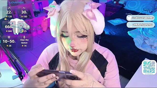 Snapshot of toky_doll chatting on July 18, 2026, 3:22 am toky doll online show from July 18, 2026, 3:22 am