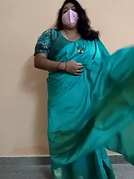 neelu-hoty online show from February 9, 2025, 4:07 pm