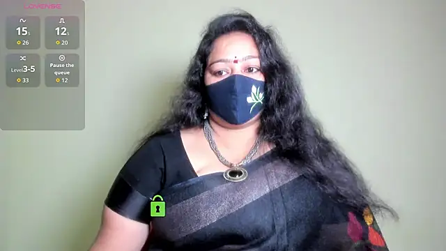 neelu-hoty online show from June 6, 2026, 1:27 pm