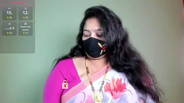 neelu-hoty online show from July 17, 2026, 9:27 am
