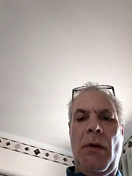 Hand69someguy online show from April 8, 2026, 11:05 pm