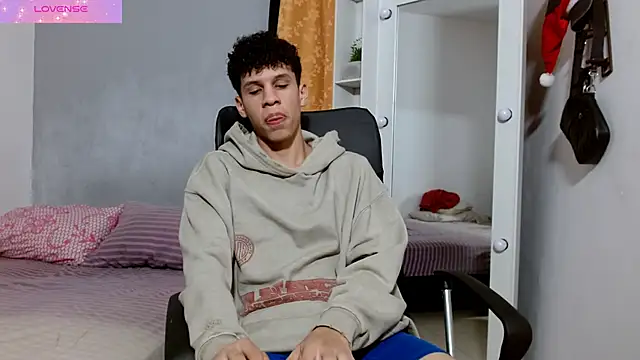 Snapshot of jeff_ross chatting on January 6, 2025, 11:52 pm jeff ross online show from January 6, 2025, 11:52 pm