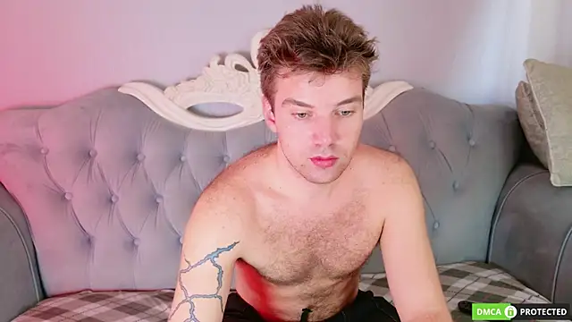 ArthurWhitee online show from April 24, 2026, 8:17 am