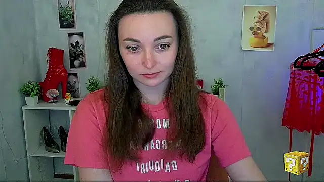  Barbie Kiss  online show from April 25, 2026, 1:41 pm