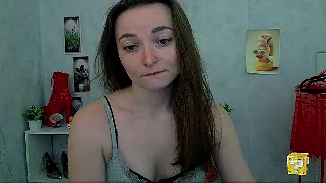  Barbie Kiss  online show from April 28, 2026, 1:16 pm