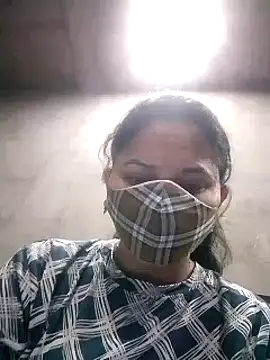 VyingAviary online show from March 20, 2025, 6:09 pm