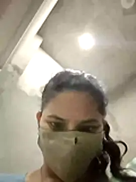 VyingAviary online show from May 4, 2026, 2:51 am