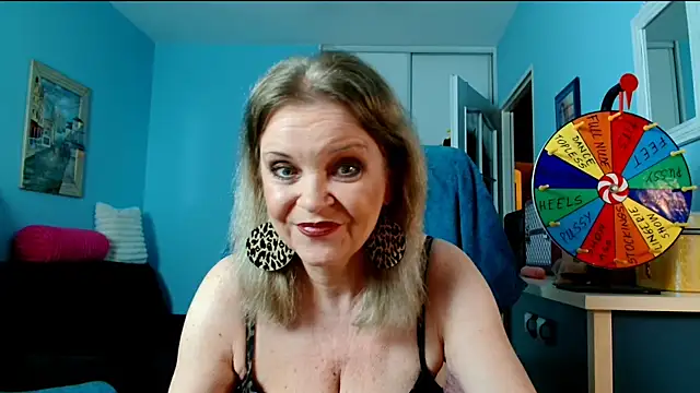 sexyjennyeu online show from December 16, 2025, 9:09 pm