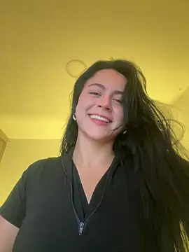 Snapshot of CoralineKam1 chatting on February 22, 2025, 9:37 pm CoralineKam1 online show from February 22, 2025, 9:37 pm