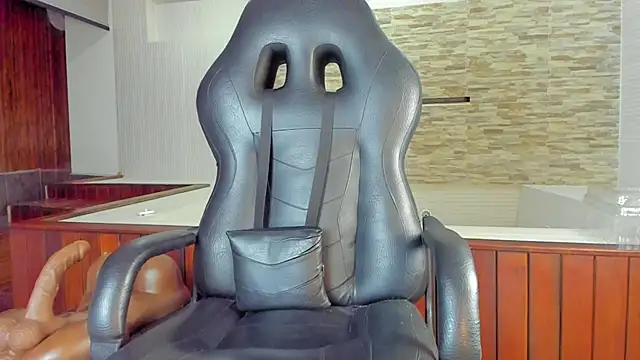 Hanna lens online show from March 20, 2025, 7:57 pm