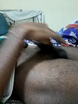 Snapshot of Chocolate_stud10 chatting on December 4, 2024, 10:51 pm Chocolate stud10 online show from December 4, 2024, 10:51 pm