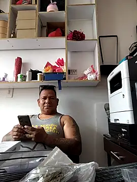 Snapshot of siatodo02 chatting on December 6, 2024, 4:06 pm siatodo02 online show from December 6, 2024, 4:06 pm