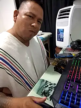 Snapshot of siatodo02 chatting on December 16, 2024, 12:59 am siatodo02 online show from December 16, 2024, 12:59 am