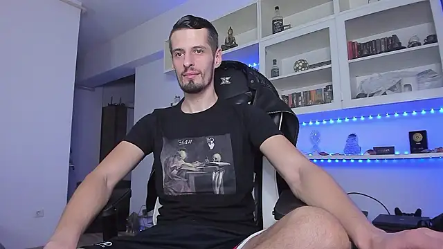 ToddClaytonn online show from December 6, 2024, 1:22 pm