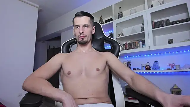 ToddClaytonn online show from February 7, 2025, 10:41 pm