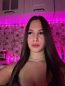 EricaWalls online show from February 14, 2025, 7:23 pm