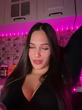 EricaWalls online show from February 20, 2025, 7:52 pm