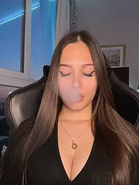 EricaWalls online show from May 7, 2026, 5:07 pm