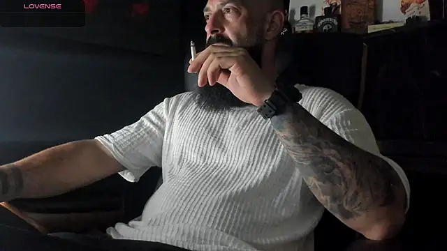 axxelrich  online show from September 20, 2025, 9:05 pm