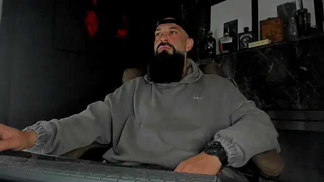 axxelrich  online show from November 1, 2025, 4:36 am