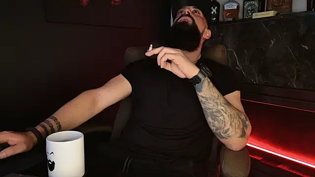 axxelrich  online show from November 15, 2025, 6:22 am