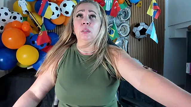 Danna topless online show from July 1, 2026, 12:07 pm