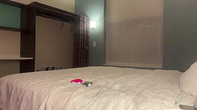 Snapshot of londonsfantasy chatting on September 25, 2025, 4:49 am londonsfantasy online show from September 25, 2025, 4:49 am