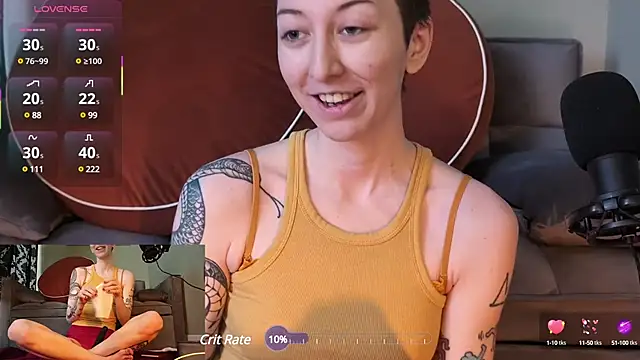 Snapshot of lovelylucyy chatting on March 3, 2025, 8:32 pm lovelylucyy online show from March 3, 2025, 8:32 pm