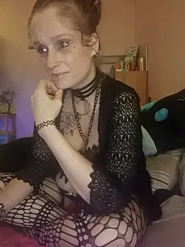 Snapshot of WendyX50 chatting on November 12, 2025, 8:41 pm WendyX50 online show from November 12, 2025, 8:41 pm