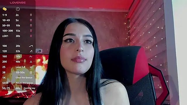 Snapshot of Charlotte_greys chatting on March 5, 2025, 1:52 am Charlotte greys online show from March 5, 2025, 1:52 am