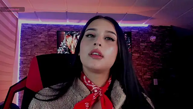 Snapshot of Charlotte_greys chatting on November 29, 2025, 11:30 pm Charlotte greys online show from November 29, 2025, 11:30 pm