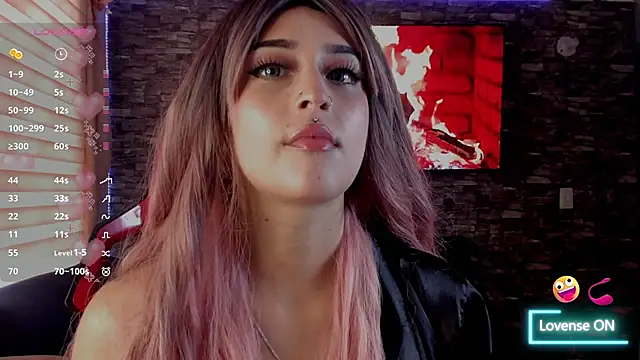 Snapshot of Charlotte_greys chatting on January 8, 2026, 8:22 pm Charlotte greys online show from January 8, 2026, 8:22 pm