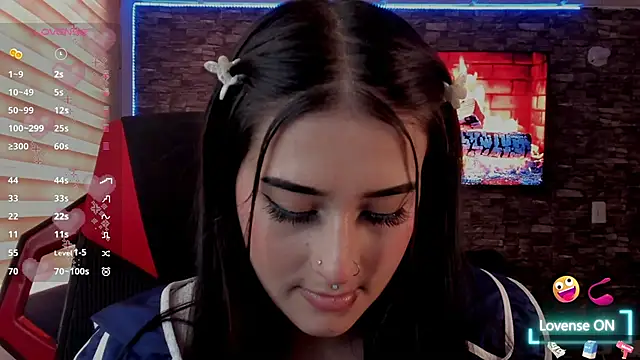 Snapshot of Charlotte_greys chatting on January 14, 2026, 8:47 pm Charlotte greys online show from January 14, 2026, 8:47 pm