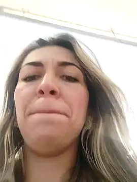 Snapshot of rachellboom chatting on January 13, 2025, 11:06 pm rachellboom online show from January 13, 2025, 11:06 pm