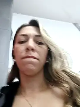 Snapshot of rachellboom chatting on February 5, 2025, 8:57 pm rachellboom online show from February 5, 2025, 8:57 pm