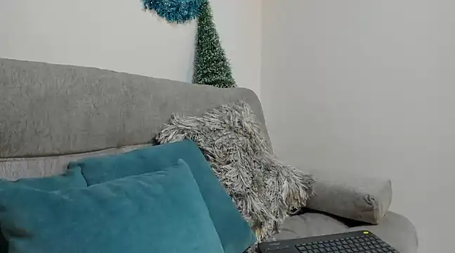 julian wallace online show from January 1, 2025, 1:04 am