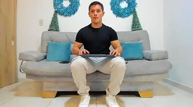 julian wallace online show from January 4, 2025, 1:21 am