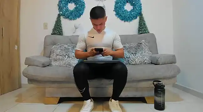 julian wallace online show from January 5, 2025, 1:13 am