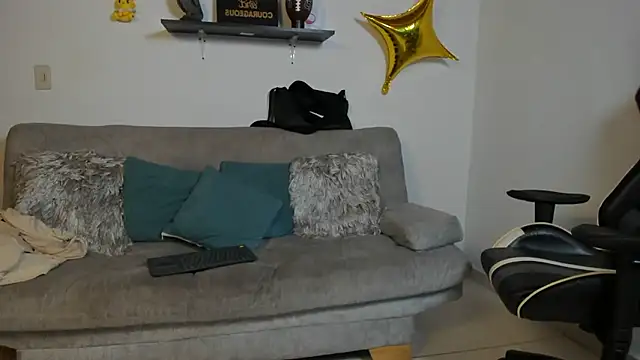 julian wallace online show from January 8, 2026, 8:44 pm